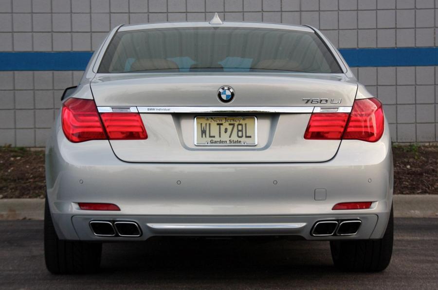  BMW 760iL 2010 года  (фото 23 из 71)